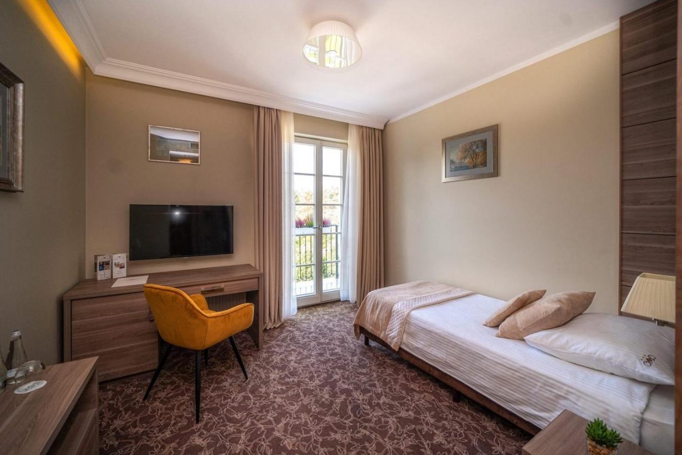 Standard Single Room