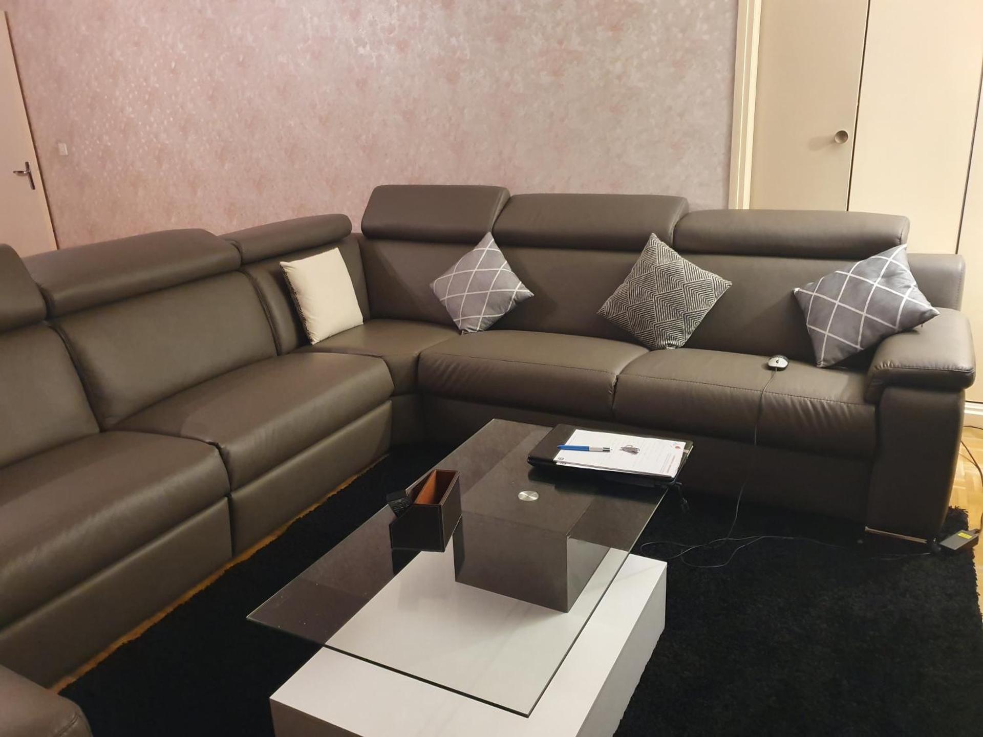 Dans grand appart de 113m2 proche Paris