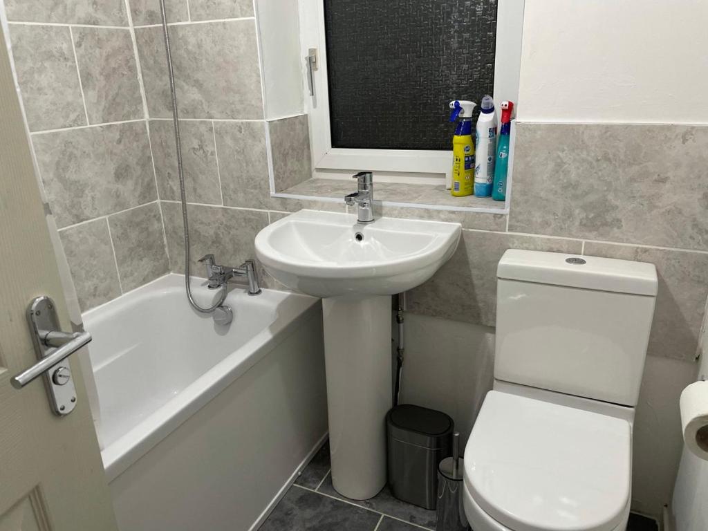 Potters Lodge, Oldham, Manchester by Edl Ventures Ltd