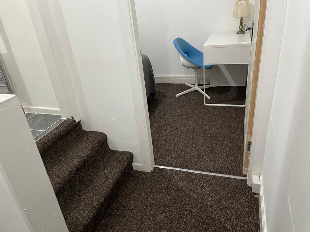 Potters Lodge, Oldham, Manchester by Edl Ventures Ltd