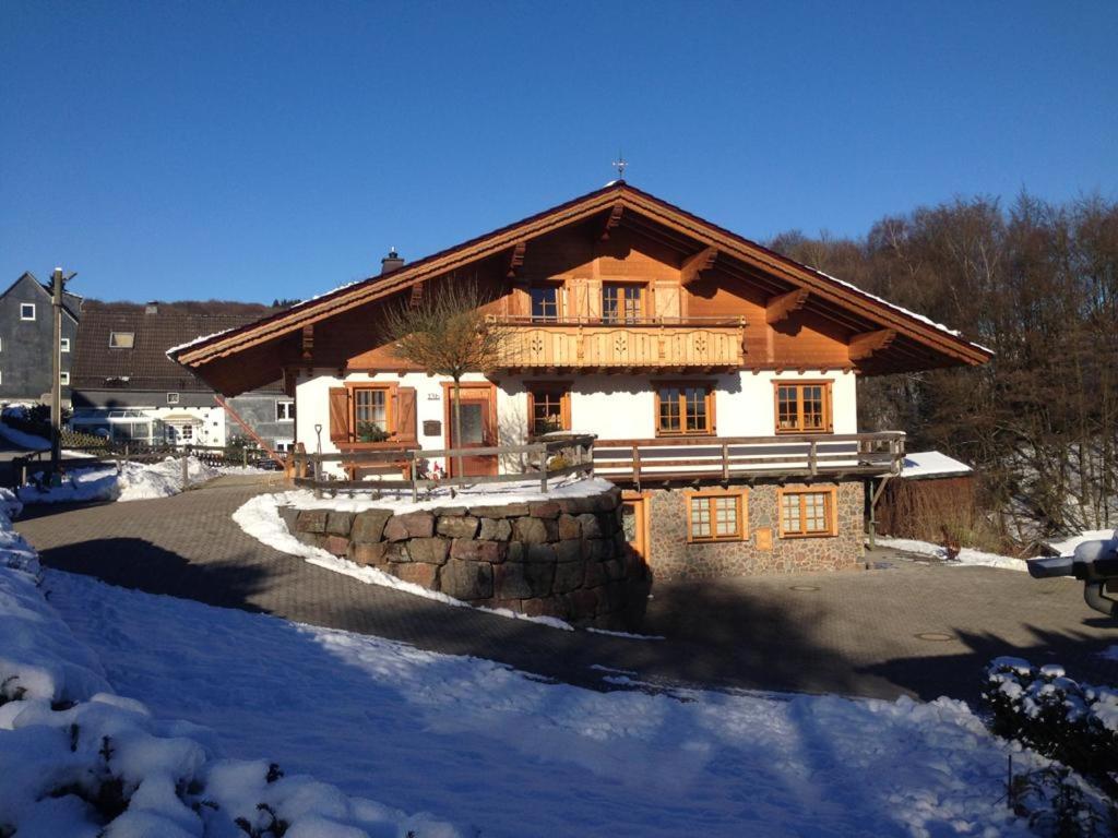 Haus Alpenrose zum Vic