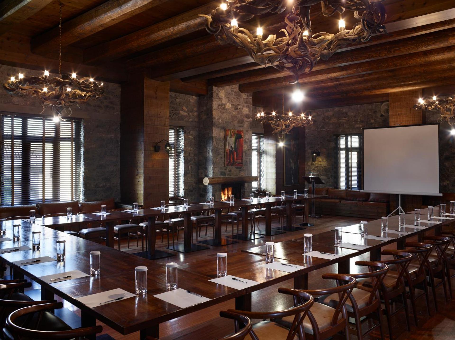 Meeting/conference room