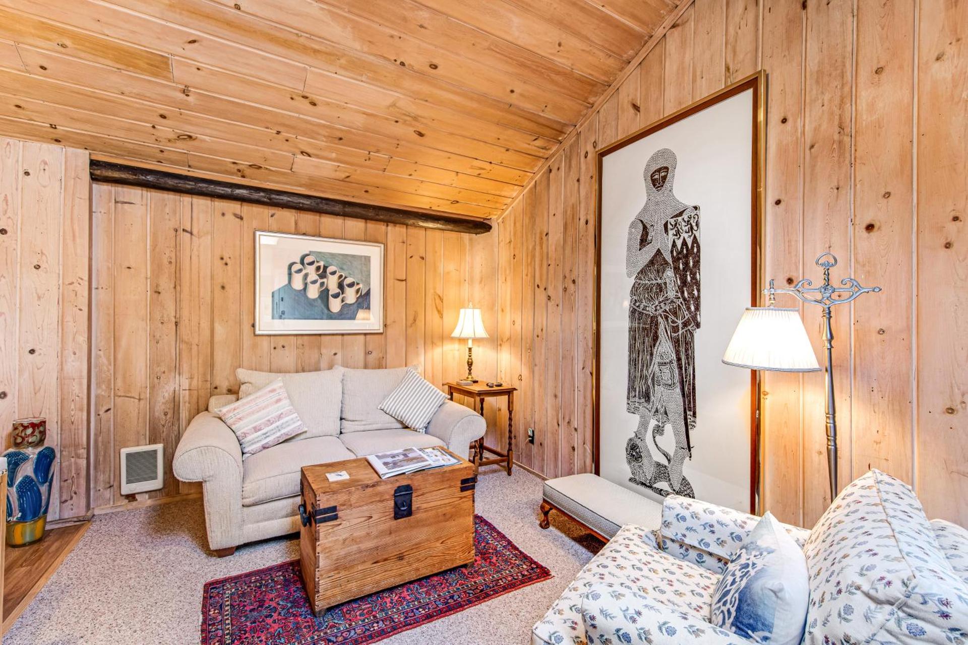 Cozy Cottage by the Sea