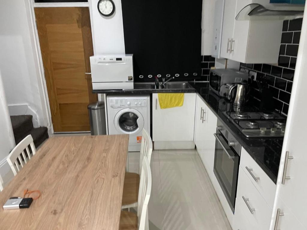 Potters Lodge, Oldham, Manchester by Edl Ventures Ltd