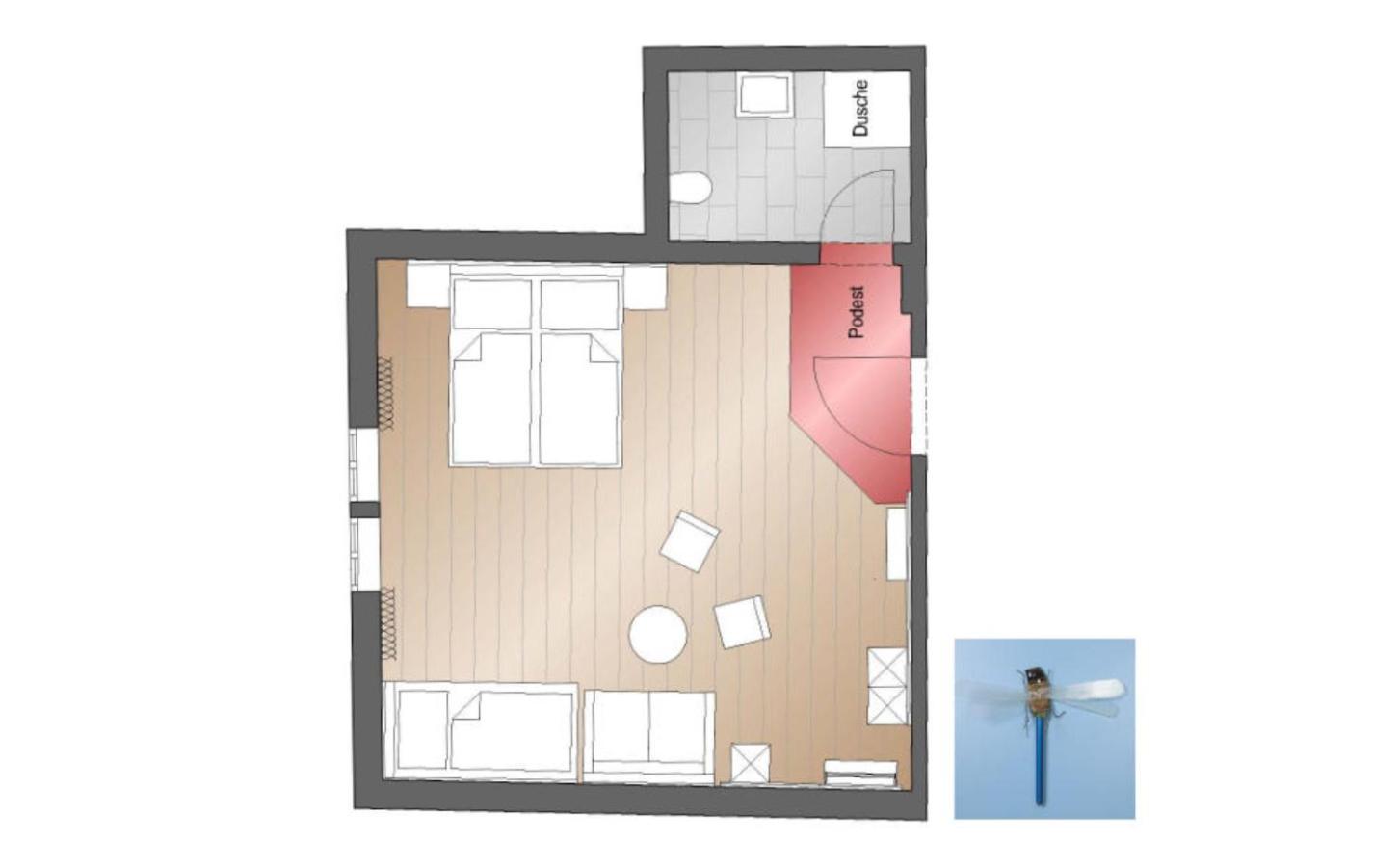 Photo of the whole room