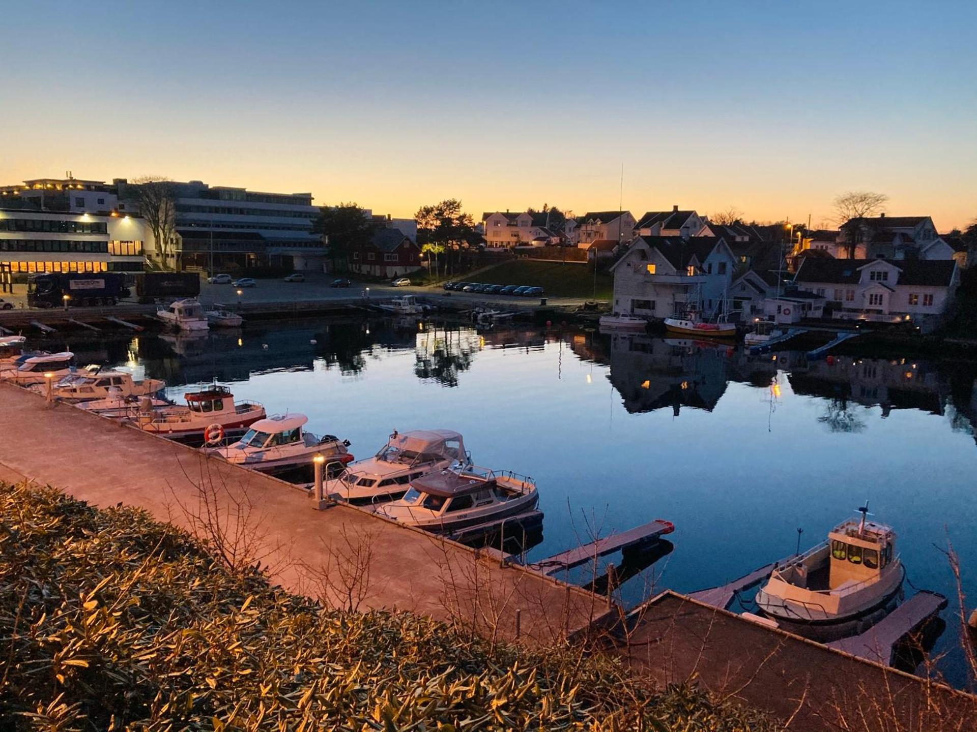 Parken Terrasse Apartment Hotel