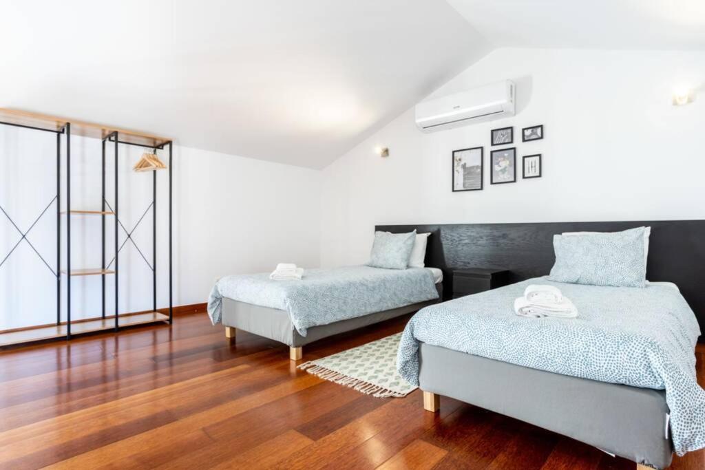 Baia da Luz - Poolview Loft Aparment