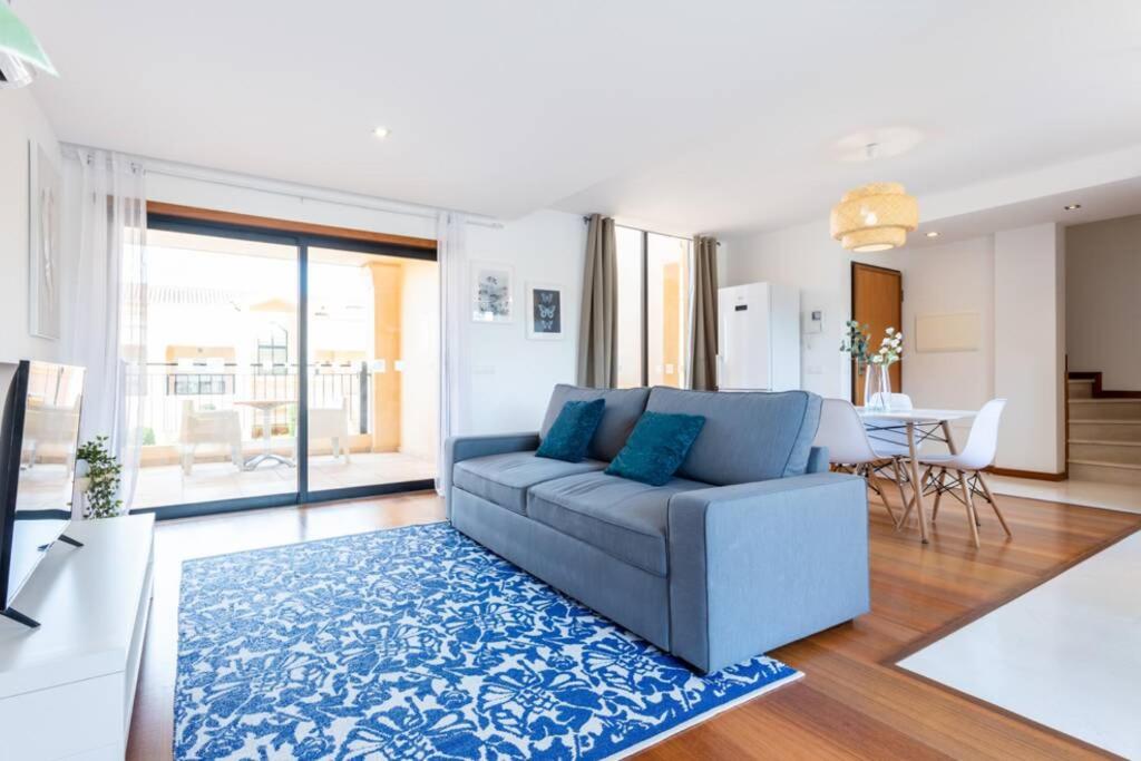 Baia da Luz - Poolview Loft Aparment