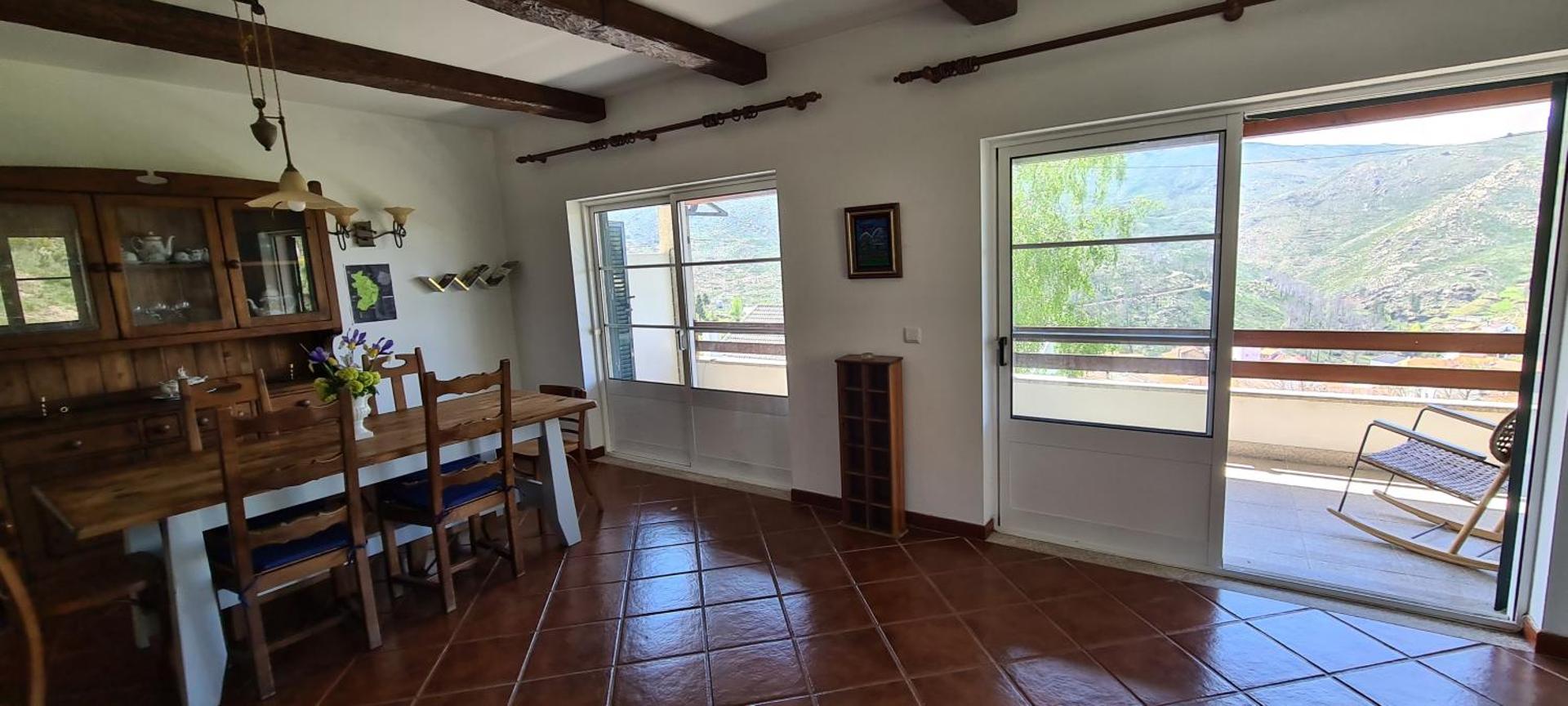 Casa na Serra, Sabugueiro