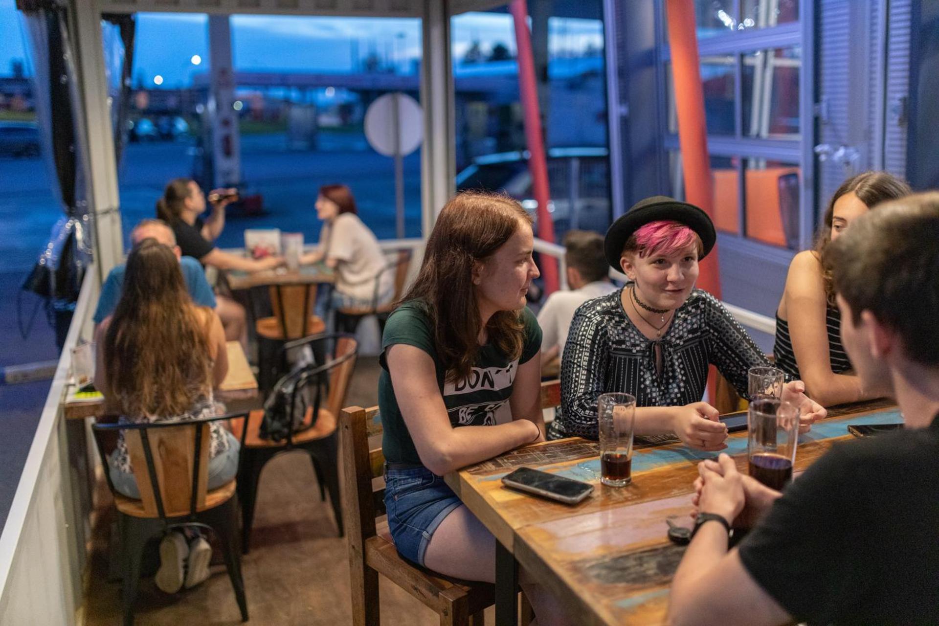 Restaurant/places to eat