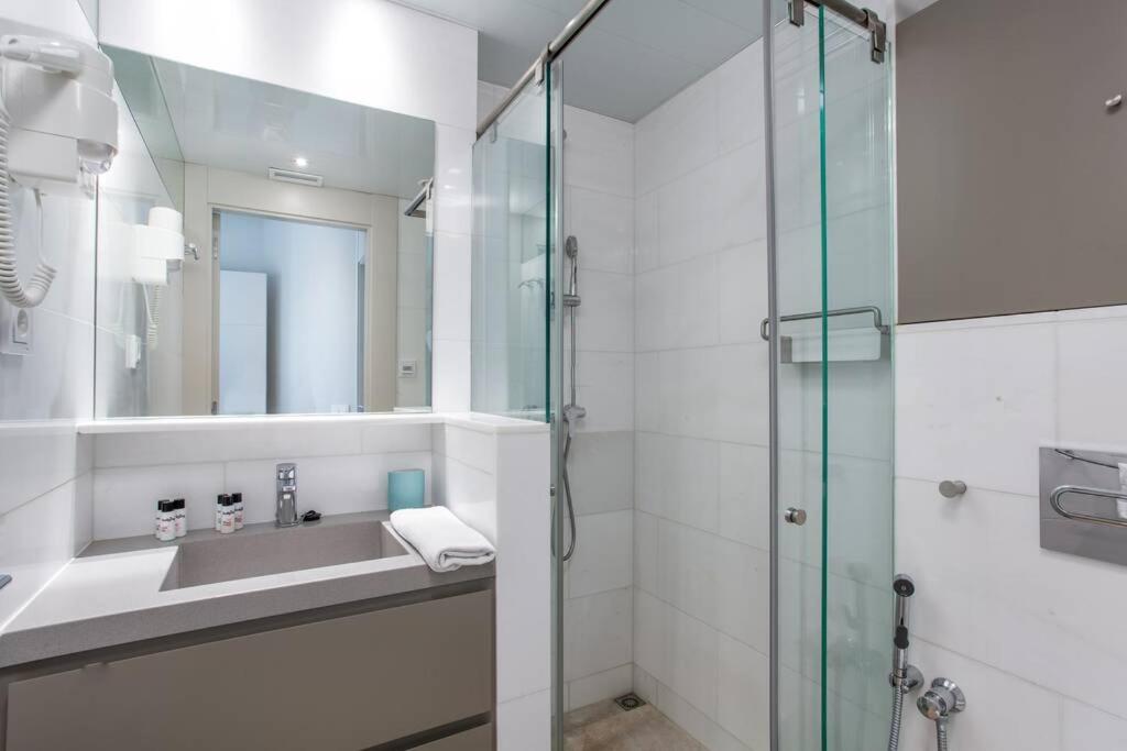 Kronos on the beach Suite 4