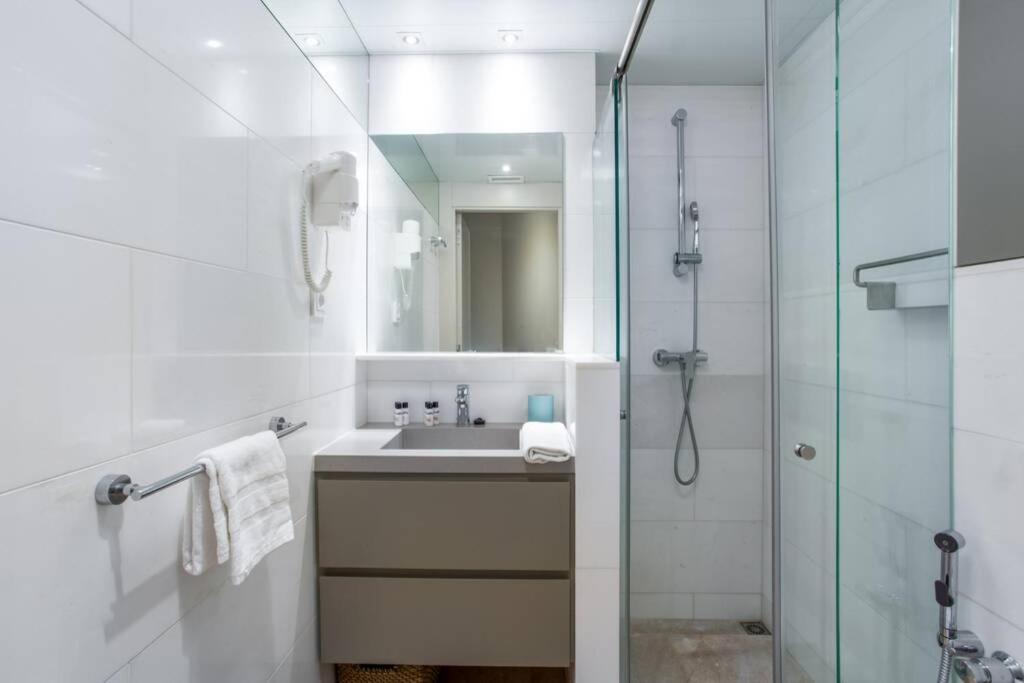 Kronos on the beach Suite 4