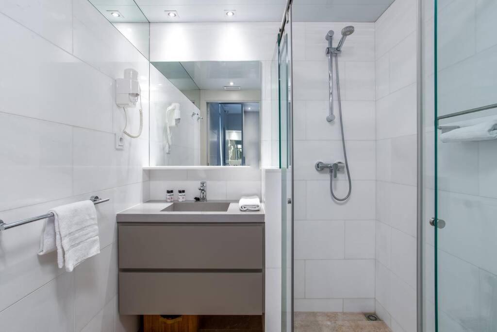 Kronos on the beach Suite 4