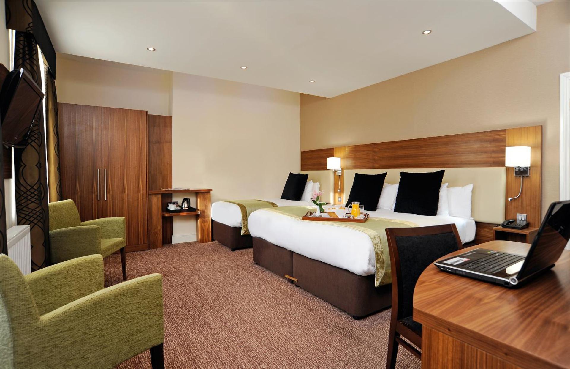 Photo of the whole room