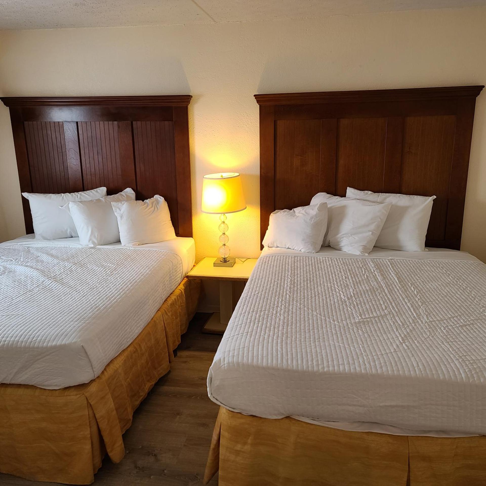 Oceanfront Twilight Surf Hotel