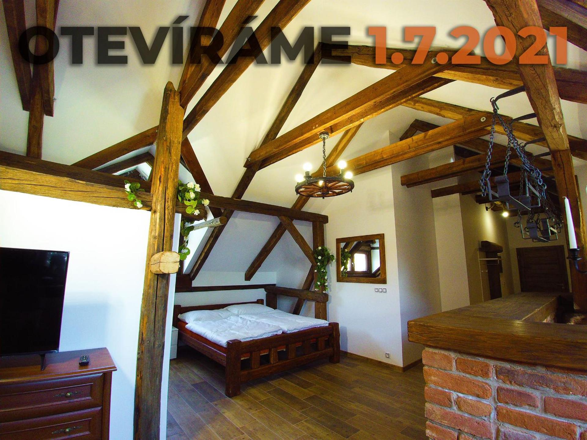 Apartmanový dům 13 Podkroví 1