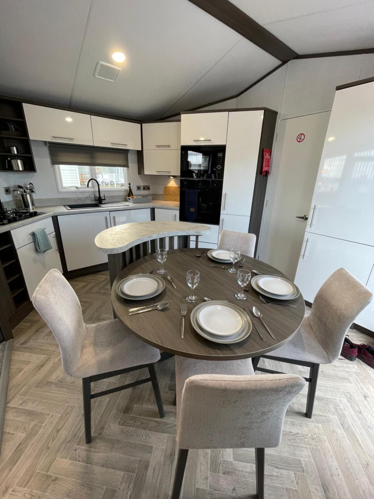 Eagles View - 2 bed hot tub lodge with free golf, NO BUGGY