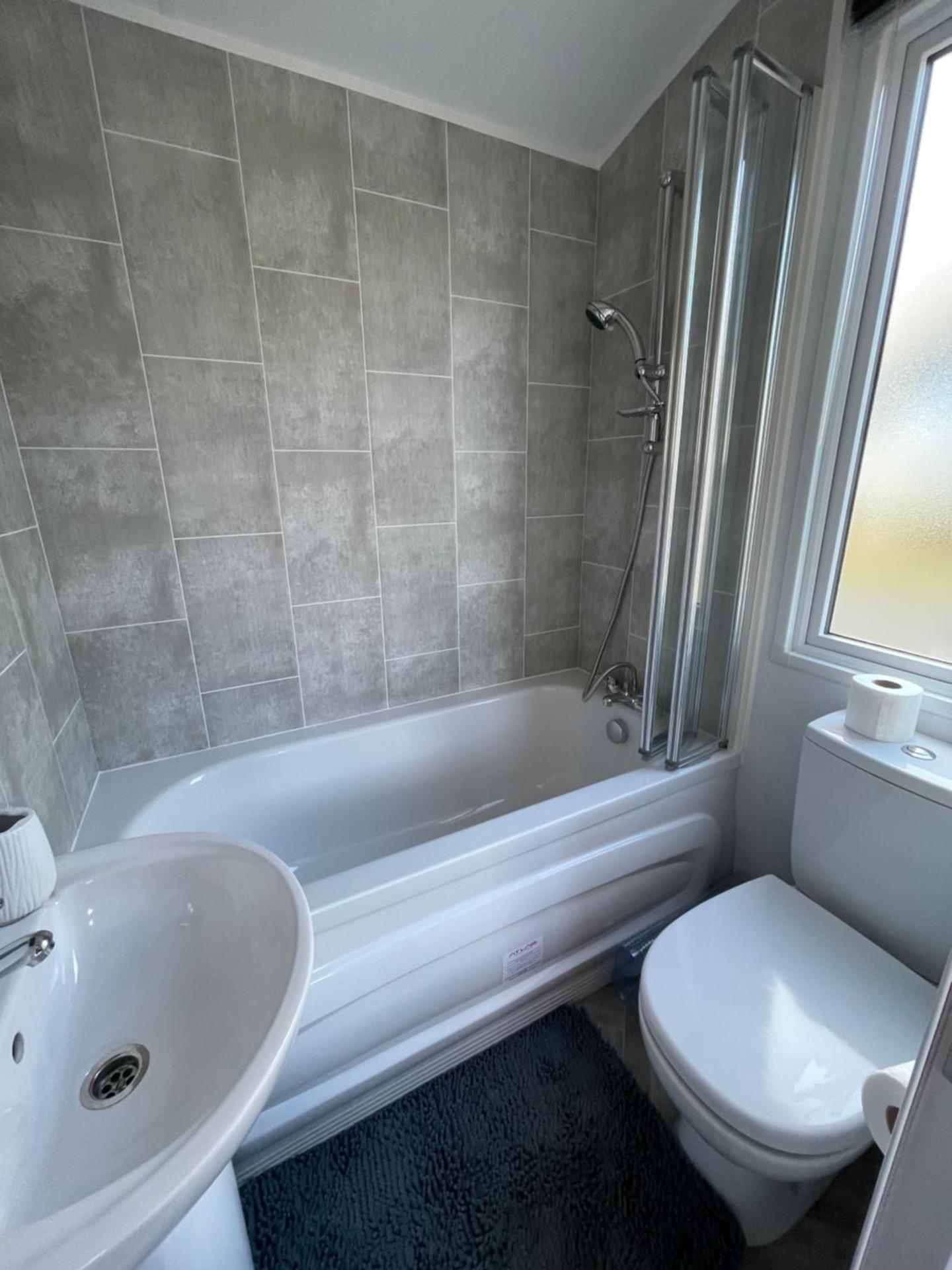 Eagles View - 2 bed hot tub lodge with free golf, NO BUGGY