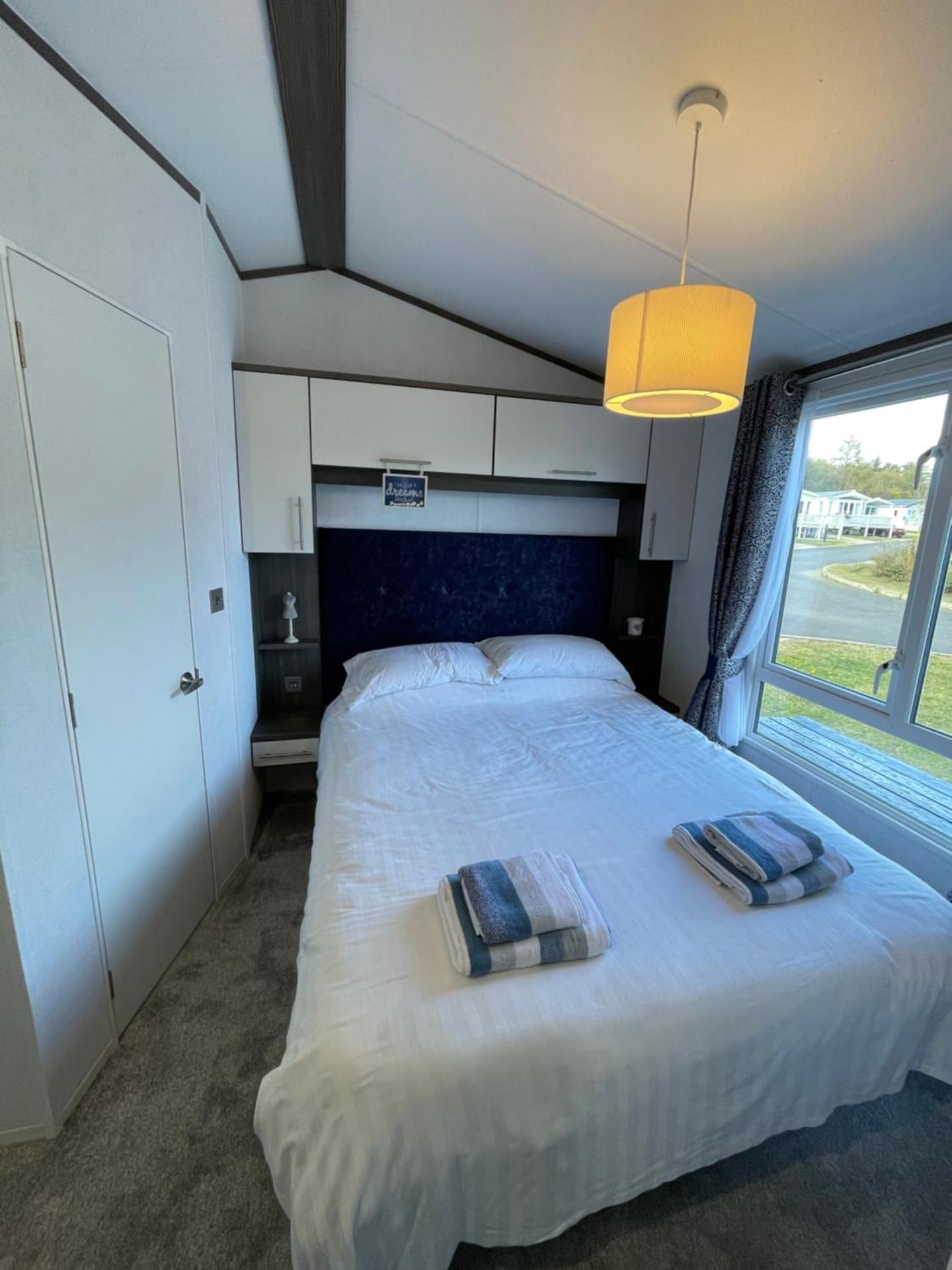 Eagles View - 2 bed hot tub lodge with free golf, NO BUGGY