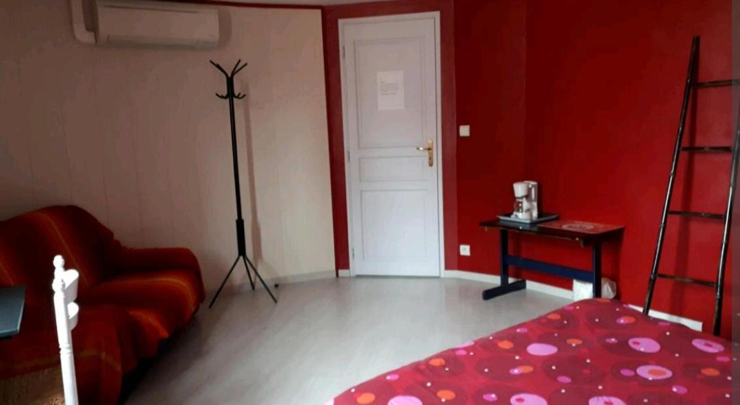 Chambre spacieuse et lumineuse