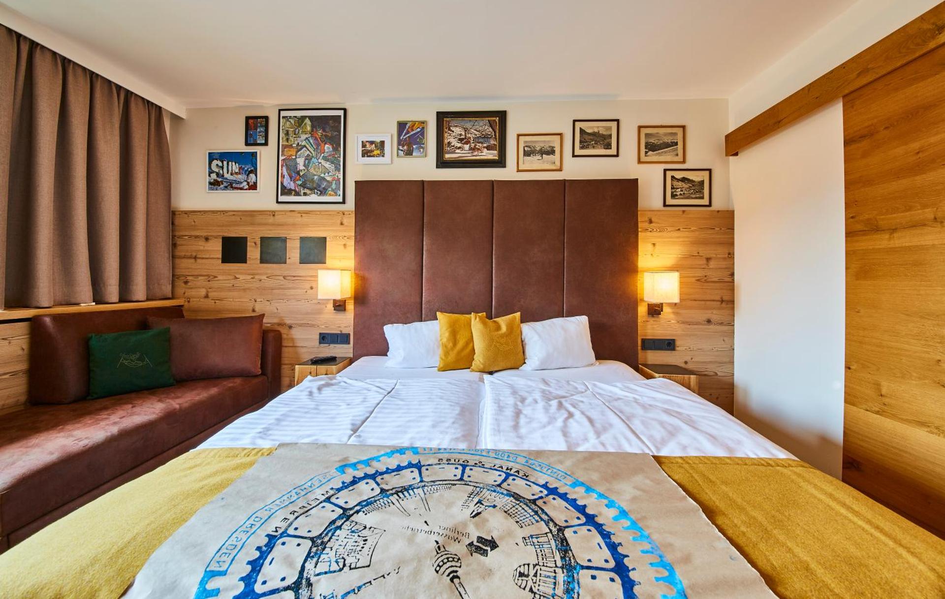 Photo of the whole room