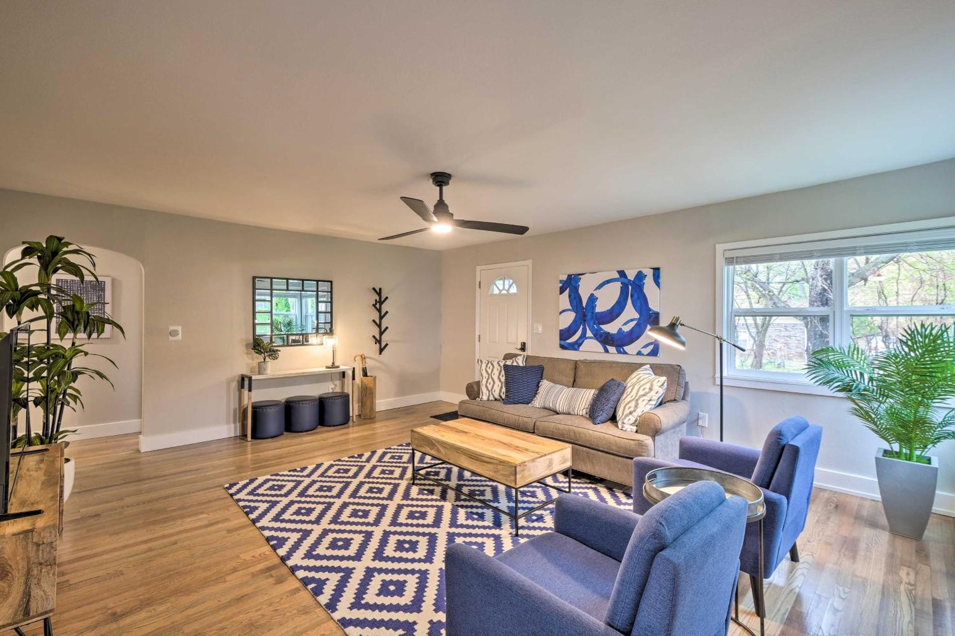 Updated Fayetteville Home Less Than 2 Miles to UArk!