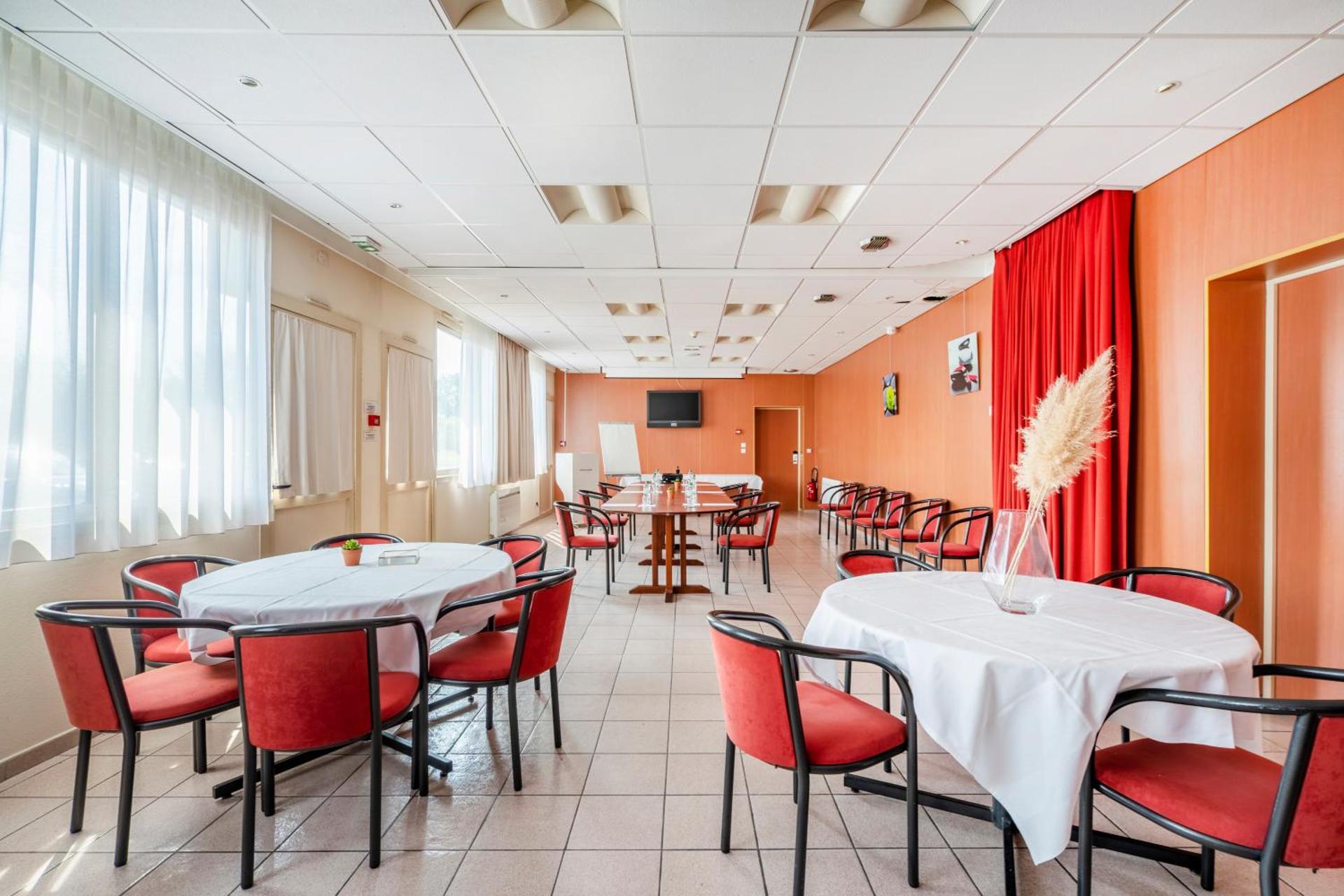 Meeting/conference room