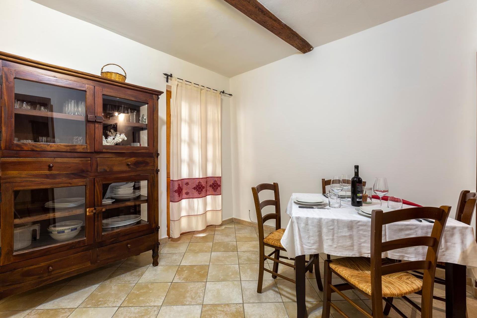 Nonno Efisio Apartment Old Town