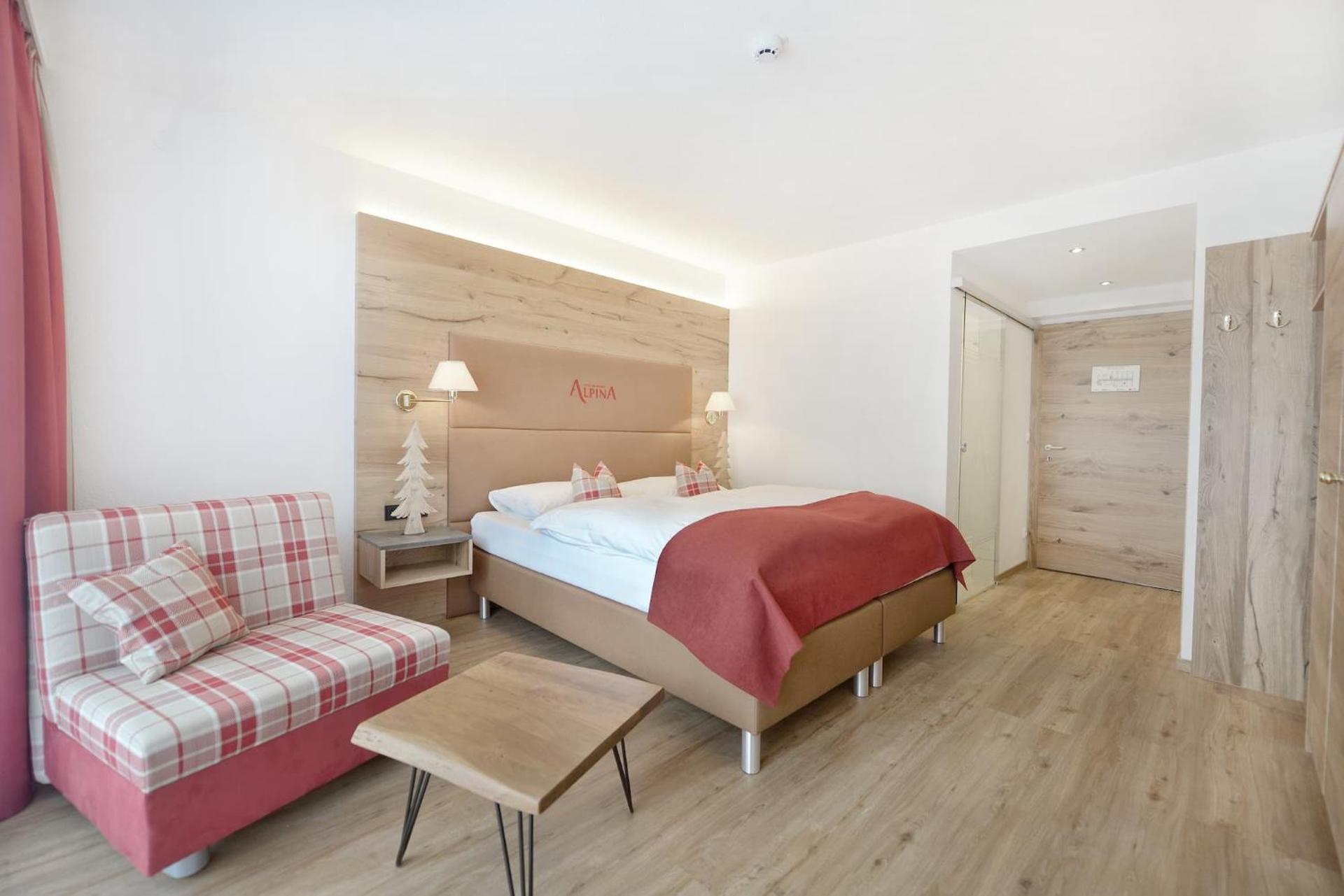 Deluxe Double or Twin Room with Balcony