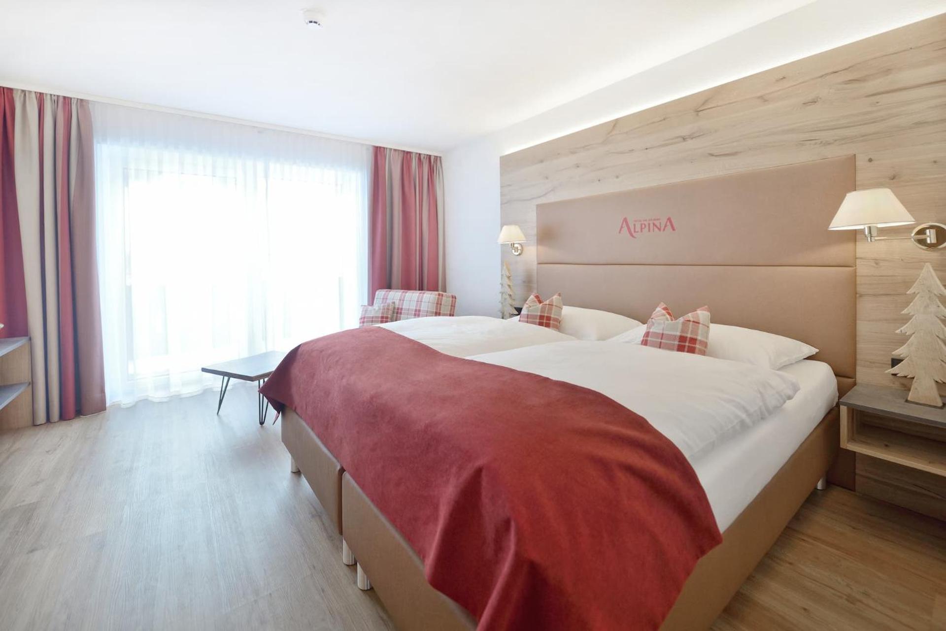 Deluxe Double or Twin Room with Balcony