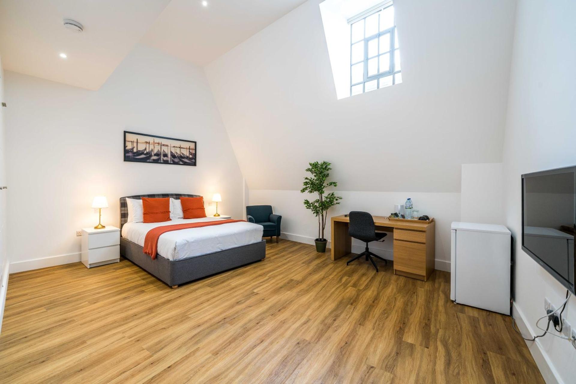 Photo of the whole room