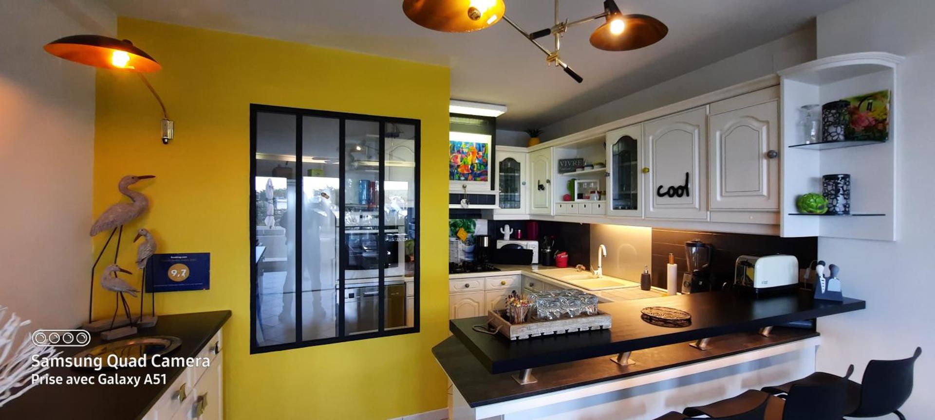 Appartement terrasse esprit loft vue sur mer