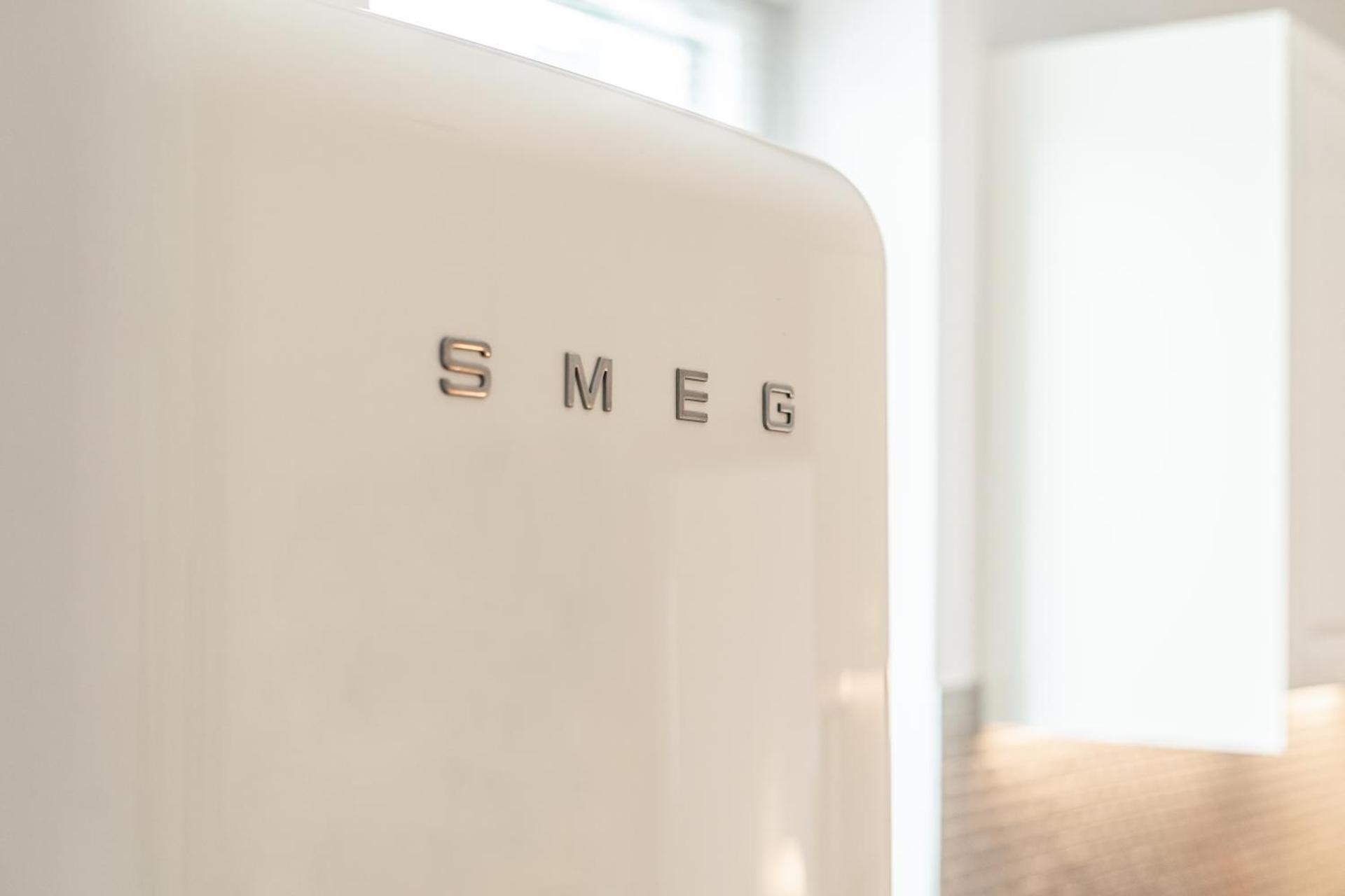 Logo/Certificate/Sign