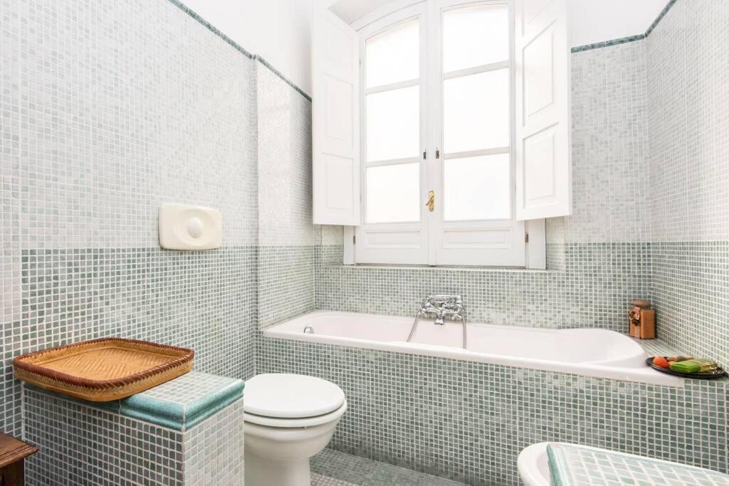 Vatican Large Comfortable Apartment