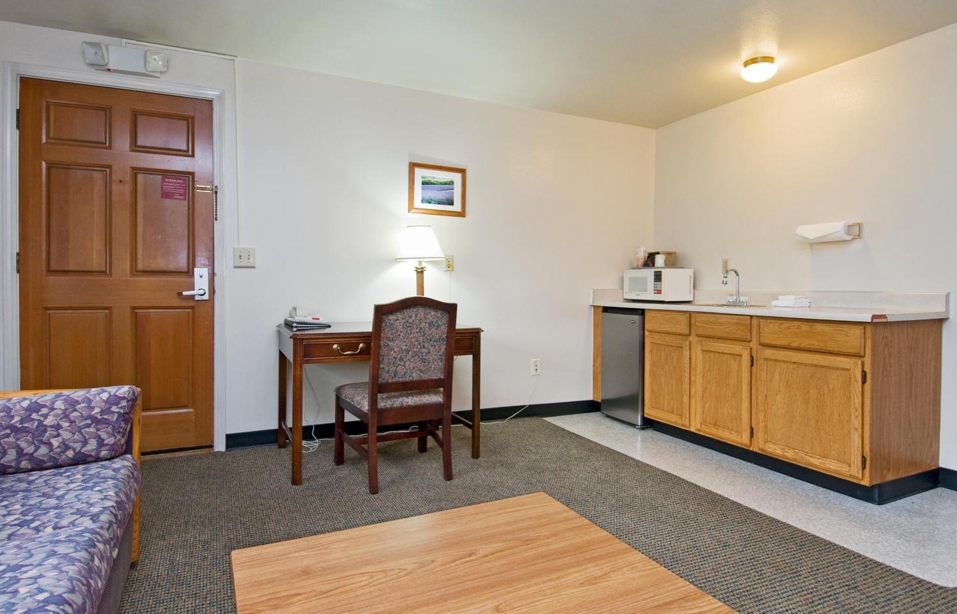 One-Bedroom King Suite