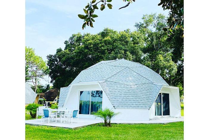 ROOM 03 - Lake Sumner