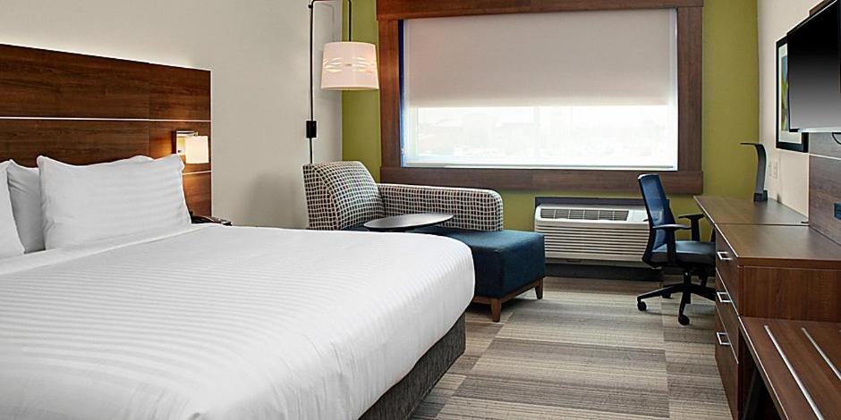 Holiday Inn Express & Suites - Houston NW - Cypress Grand Pky by IHG