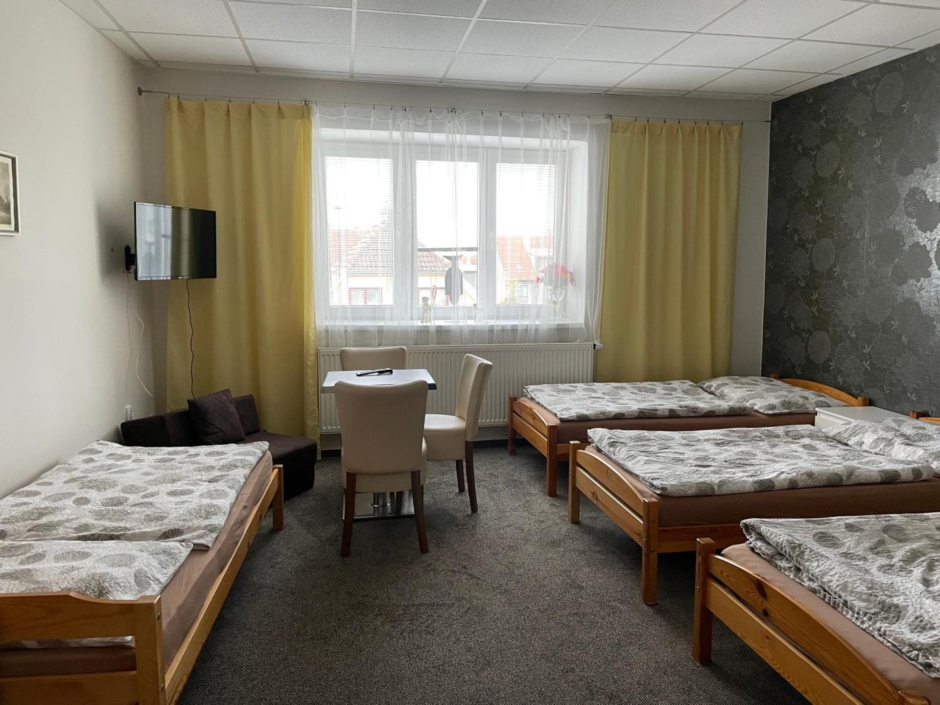 Quadruple Room with Private Bathroom