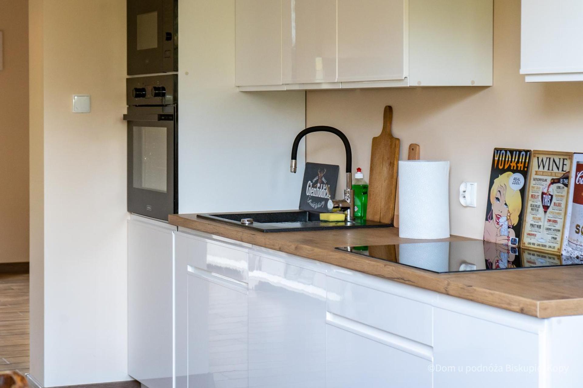 Dom u podnóża Biskupiej Kopy