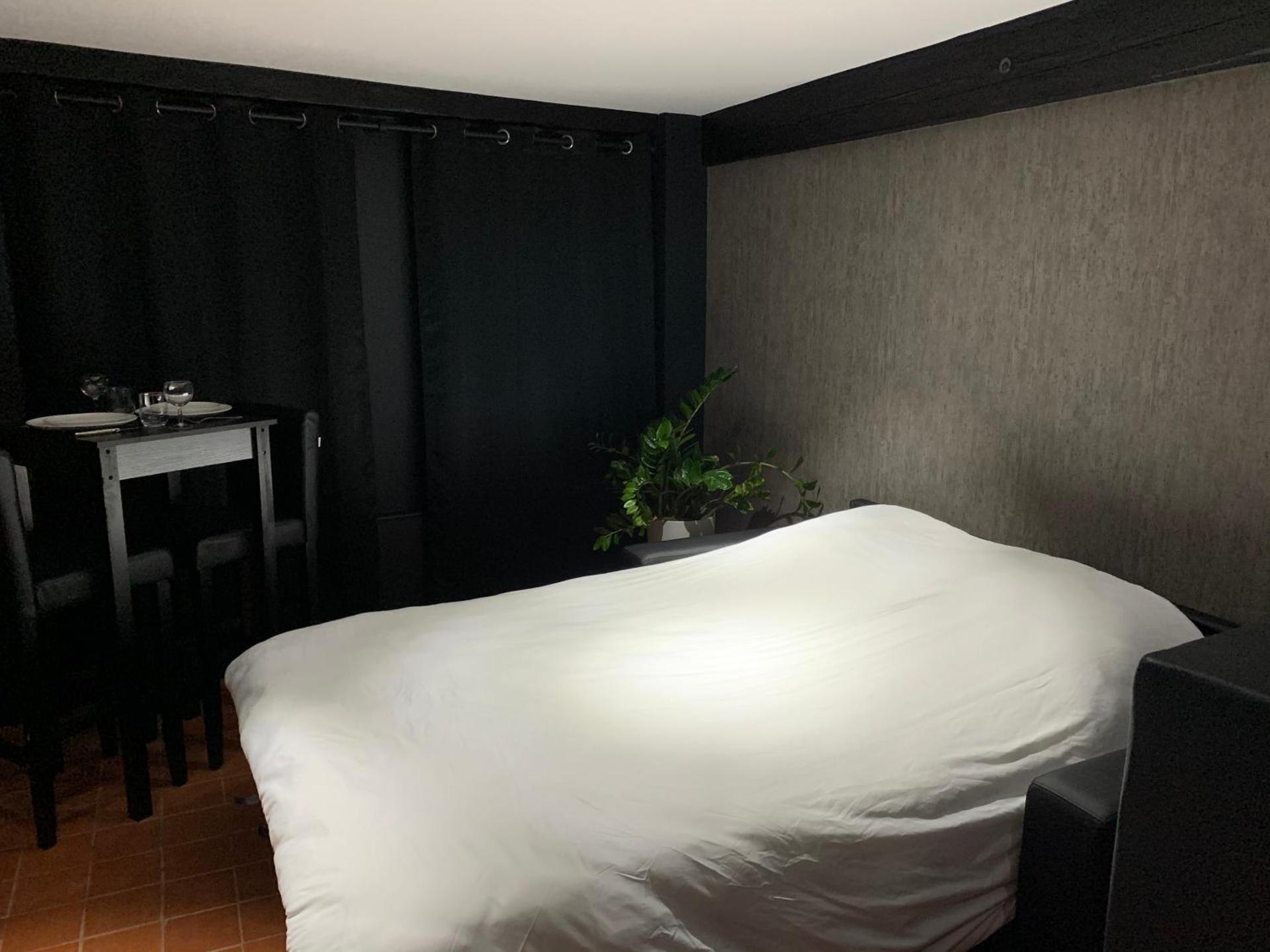 Studio au Moulin " Design Noir " Vue Unique