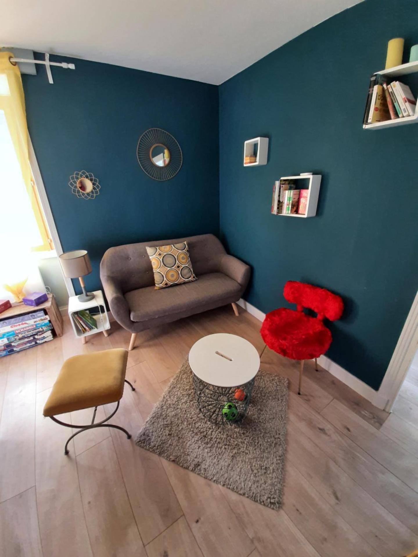 Communal lounge/ TV room