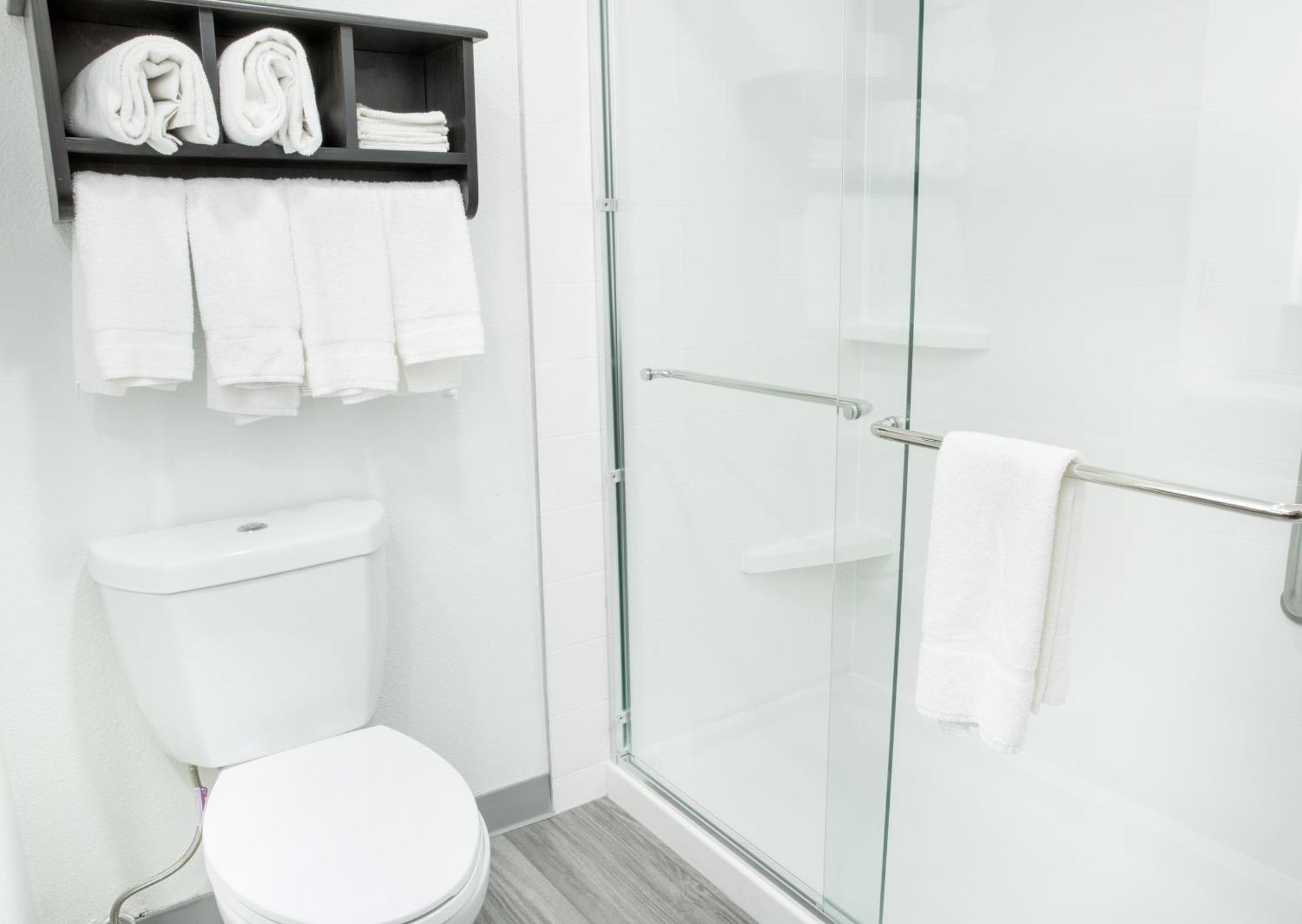 King Room - Non-Smoking