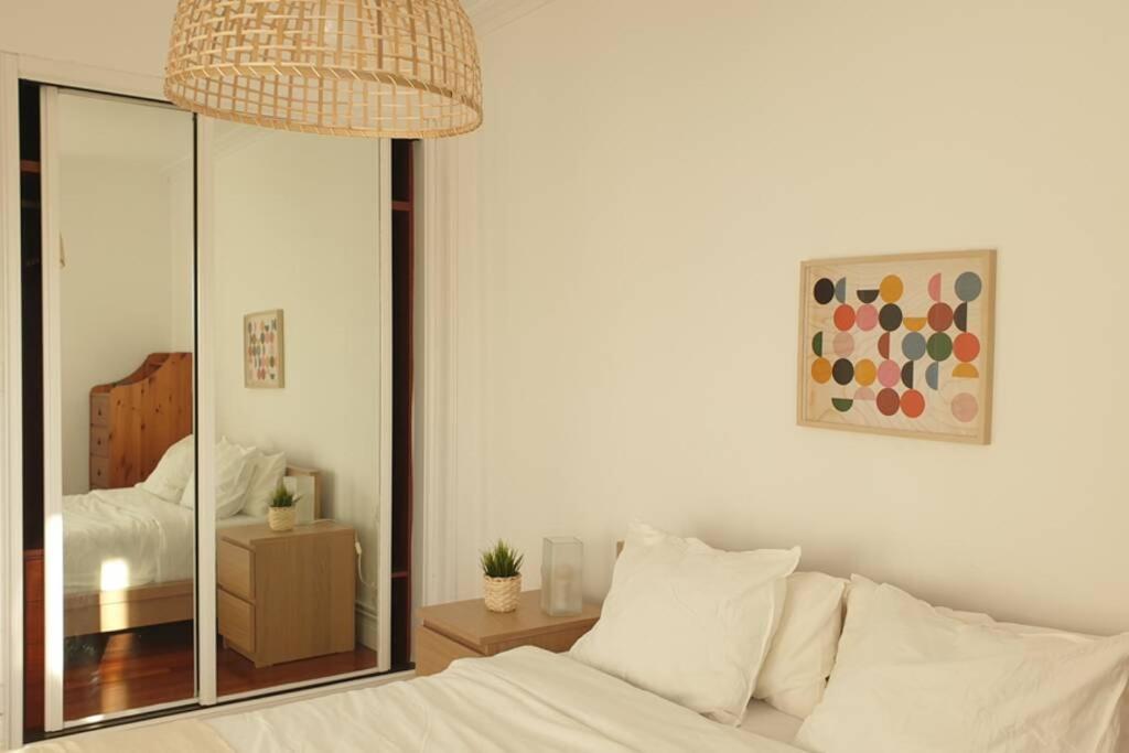 SUPERBRIGHT APARTMENT close to BEACHES & METRO