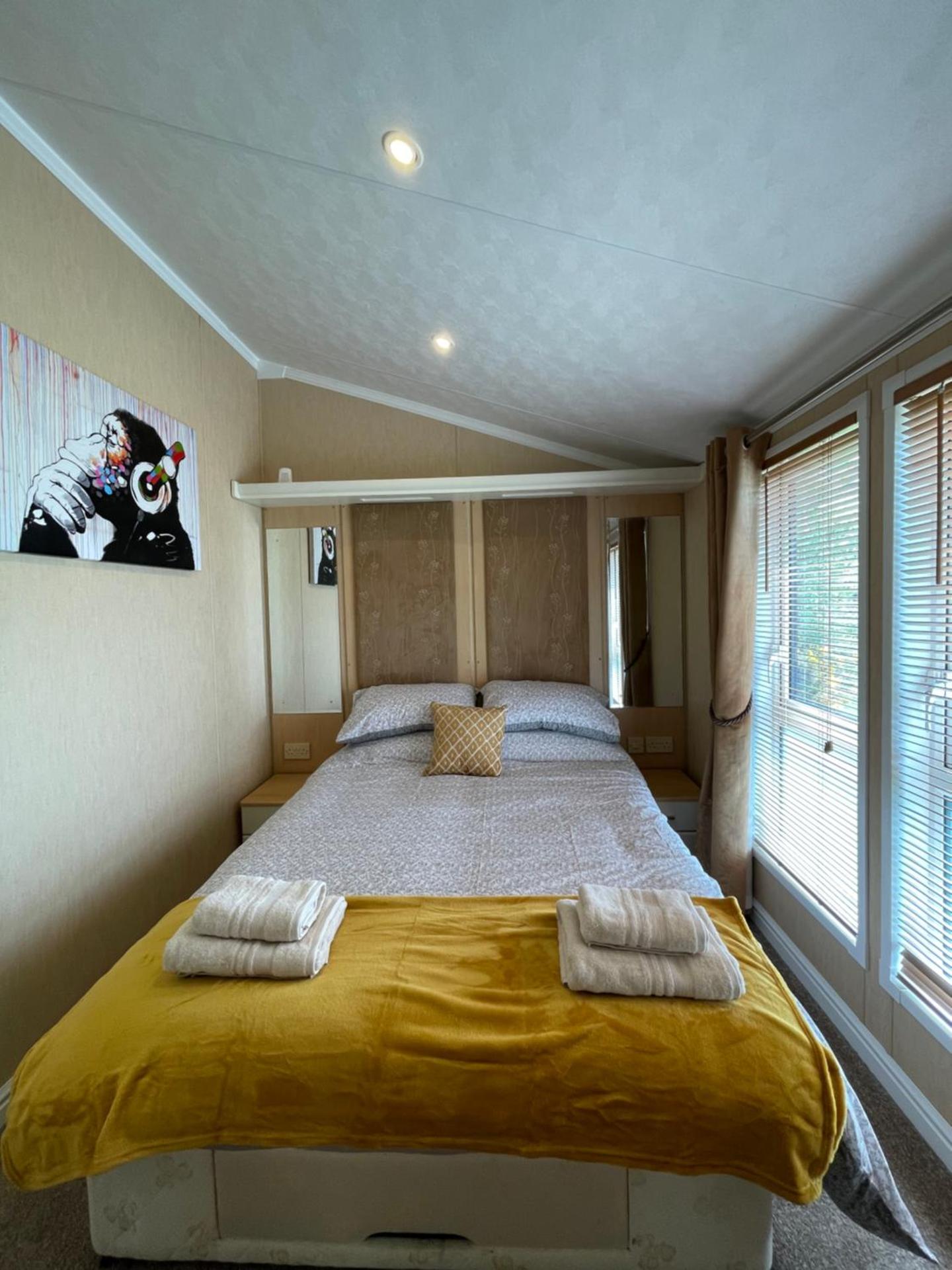 Torrey Pines - 2 bedroom hot tub lodge with free golf, NO BUGGY