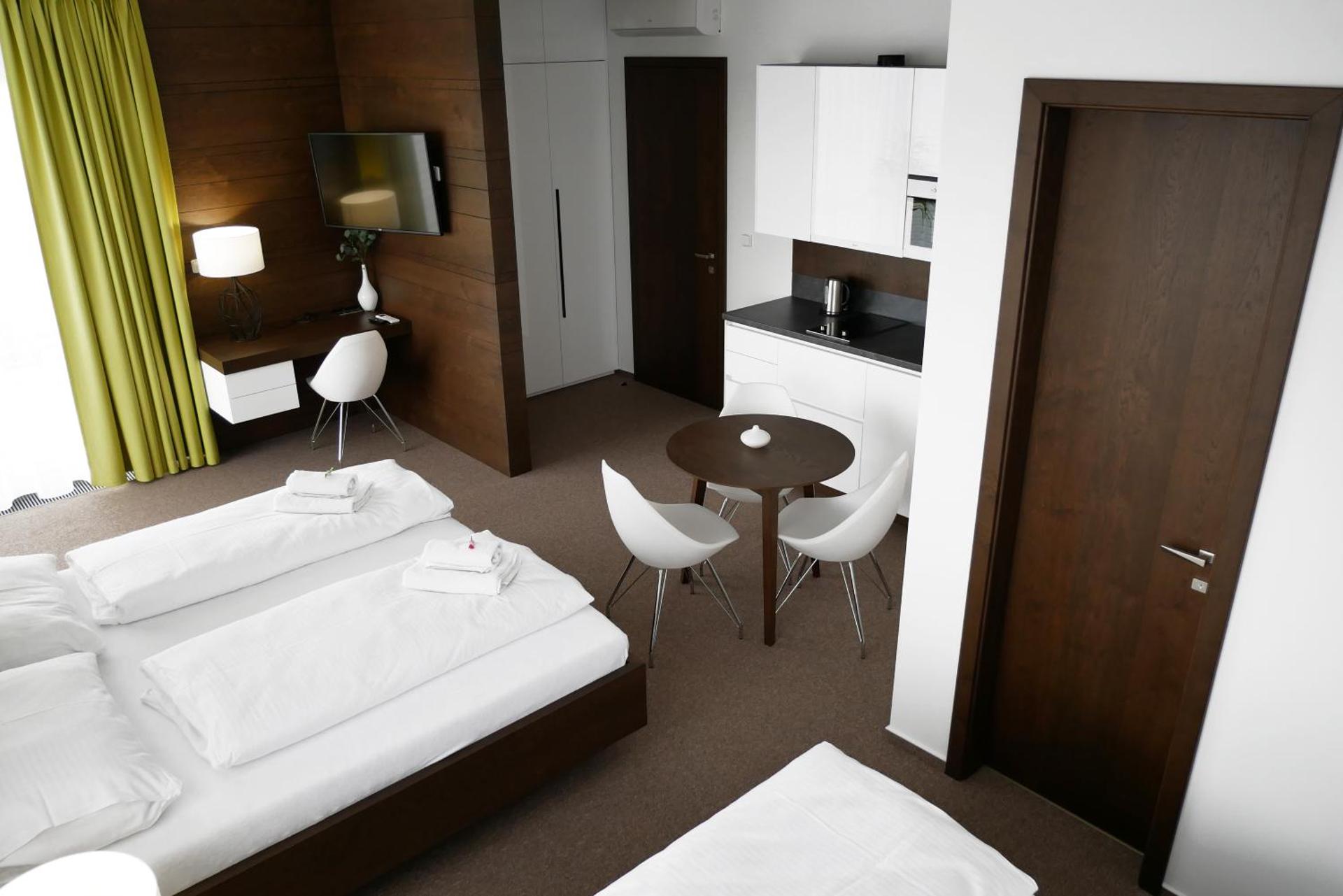 Hotel Harmony Medical & Wellness-Free Parking, 1,8km from the center