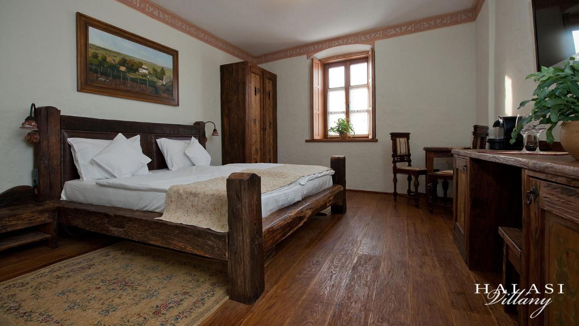 Halasi Pince Panzió