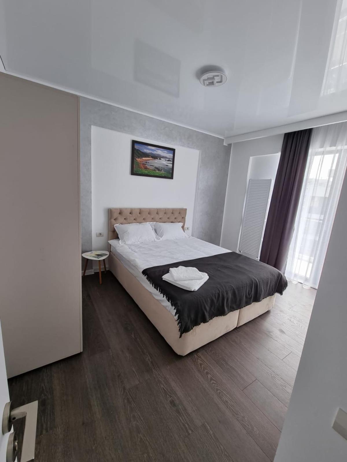 Apartamente Azra