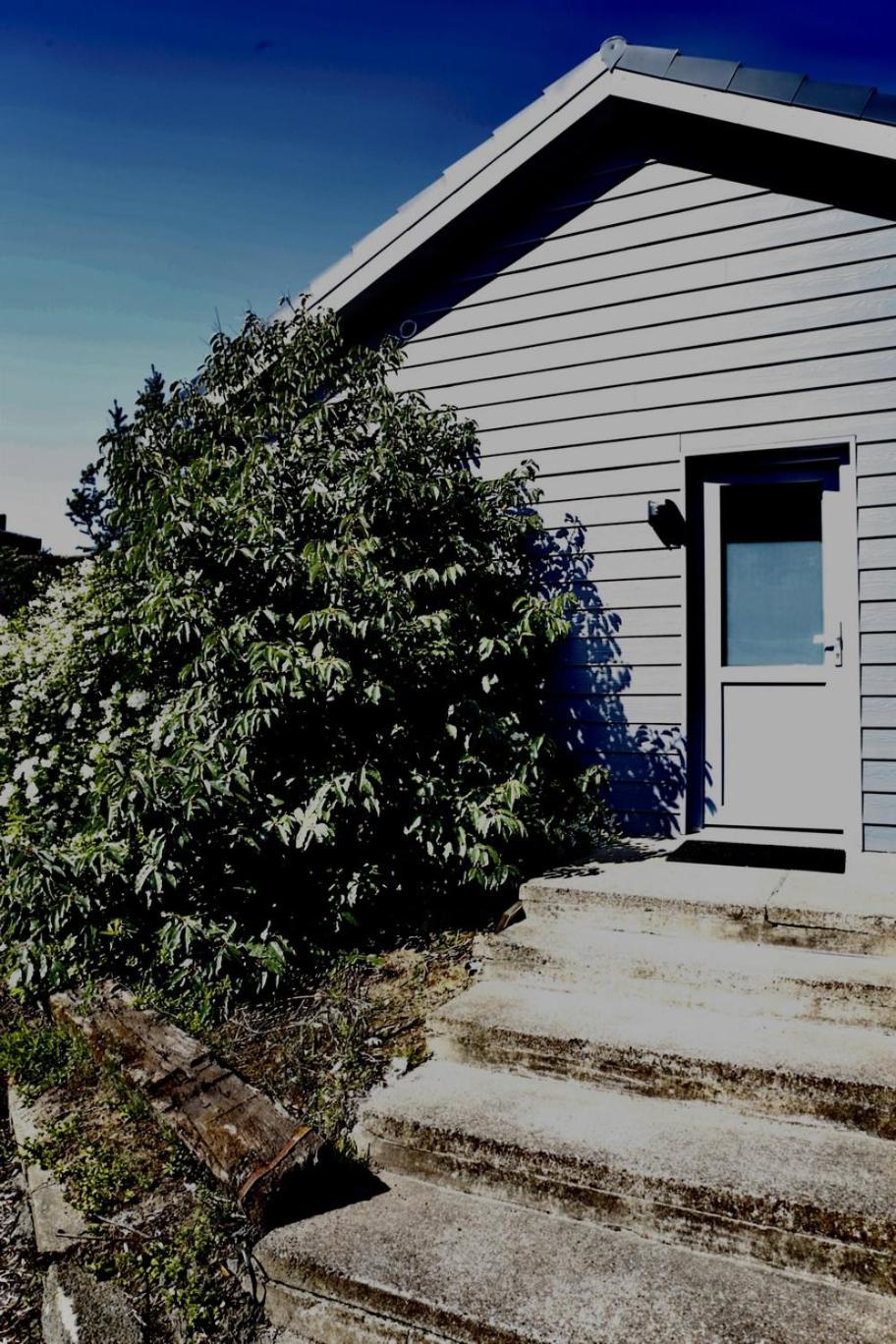 COTTAGE ON THE CANAL