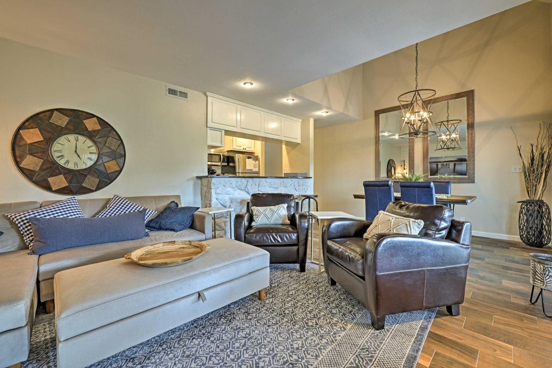 Modern Townhome with Patio, Next Door to Resort