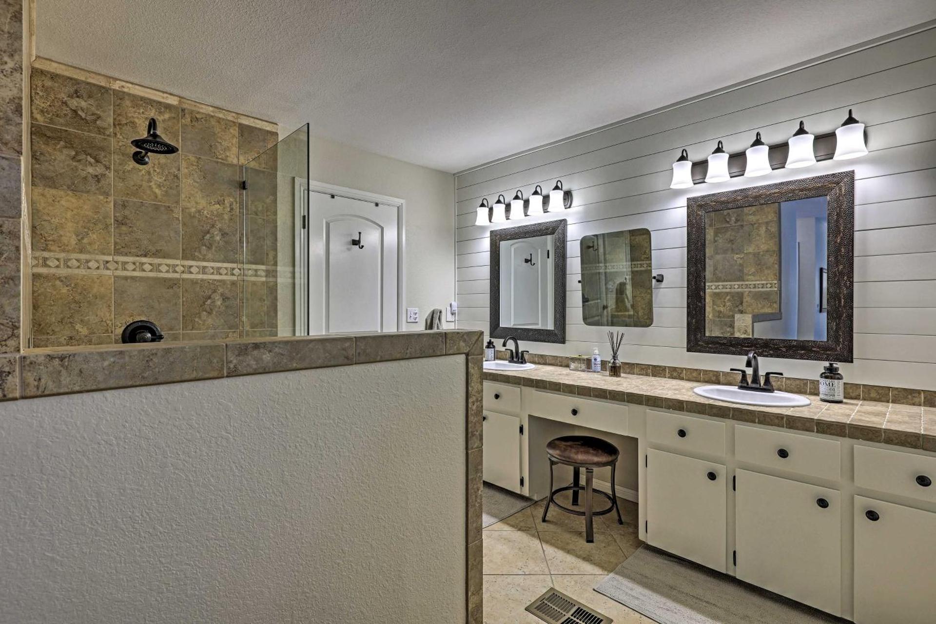 Modern Townhome with Patio, Next Door to Resort